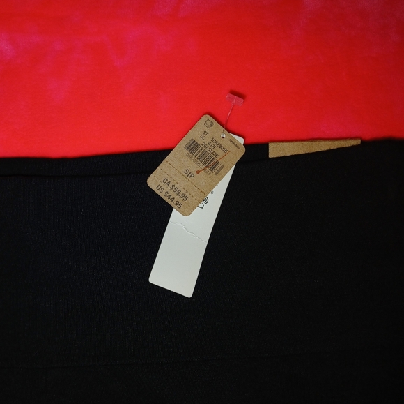 PINK Victoria's Secret Black Leggings with Colorful Logo - Picture 4 of 10